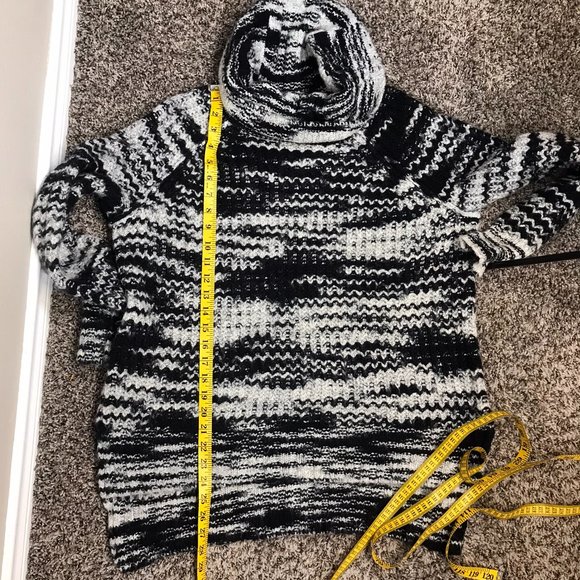 a.n.a Black & Gray Cowl Neck Knit Hi-Low Hem Sweater - Picture 9 of 10